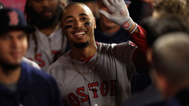 mookie-betts-red-sox_3.jpg